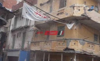 انهيار شرفات عقار مكون من 4 طوابق بحي المنتزه في محافظة الإسكندرية