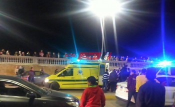 بالصور إصابة شاب سقط من الطابق الثالث في مدينة رأس البر بسبب “إشارة الدش”