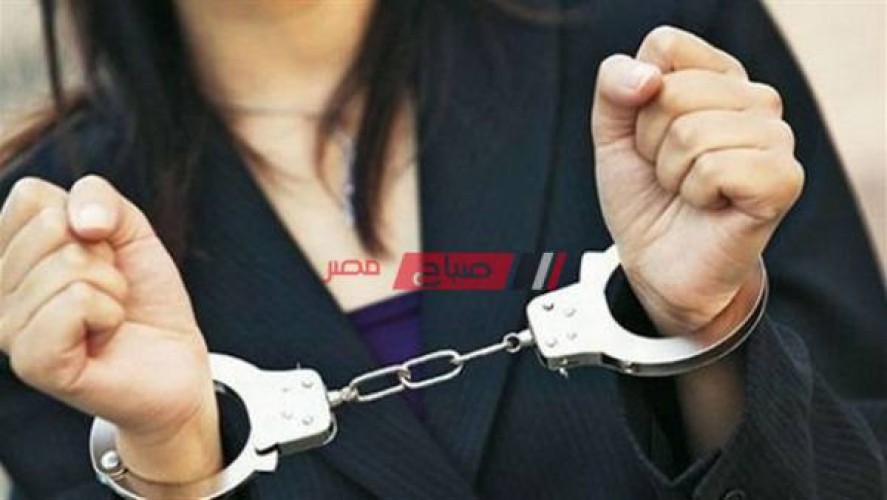 القبض علي سيدة تدير صفحة علي فيس بوك للأعمال المنافية للآداب بالإسكندرية