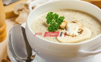 طريقة عمل شوربة المشروم بالذرة الحلوة وكريمة الطهى على طريقة الشيف محمد حامد