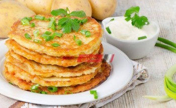 طريقة عمل بان كيك البطاطس لفطور صحي ومشبع
