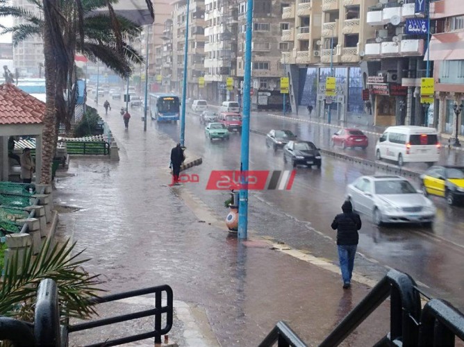 هطول أمطار غزيرة علي الإسكندرية الآن في أول أيام نوة السلوم