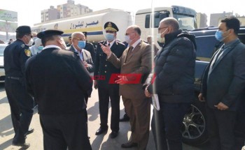 وزير النقل ومحافظ القاهرة يتفقدان الطريق الدائرى بحى البساتين