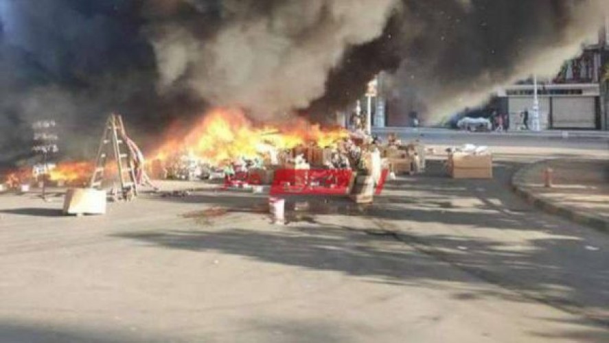 اشتعال النيران في محل بيع فوانيس بمنطقة المنشية في الإسكندرية