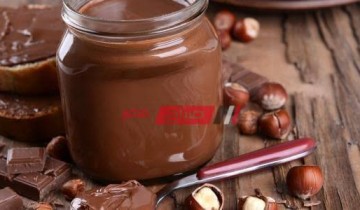 طريقة عمل الشوكولاتة النوتيلا بالبندق في المنزل بطريقة سهلة وبسيطة ومضمونة