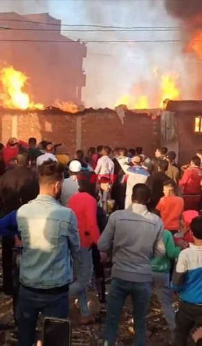 اندلاع حريق هائل فى مصنع أخشاب بقرية البصارطة بدمياط