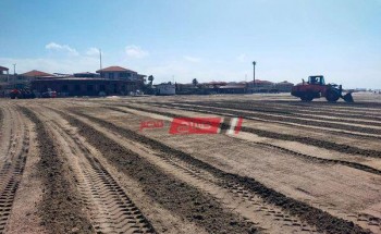 محافظ دمياط: تنفيذ عمليات تمهيد وتسوية الرمال بطول الشواطئ بمدينة رأس البر