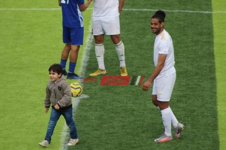 صورة طفل يتسلل إلى ملعب مباراة ميت الخولي ودمياط تتصدر جوجل
