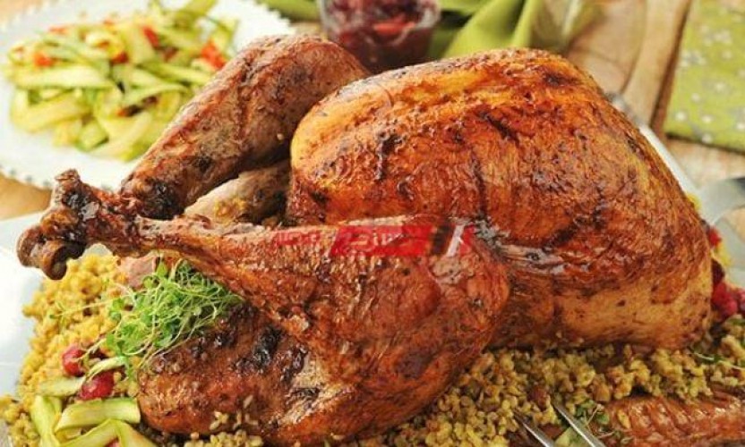 طريقة عمل الدجاج المحشى بخلطة الأرز والكبد لعزومات رمضان 2021 على طريقة الشيف فاطمة ابو حاتى