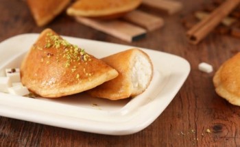 طريقة عمل القطايف بالجبن من ضمن قائمة حلويات شهر رمضان 2021