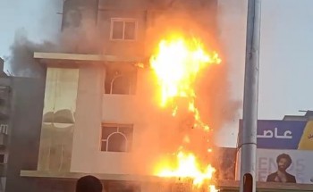 نشوب حريق داخل منزل في قرية الشعراء بدمياط .. صورة