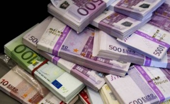 إستقرار سعر اليورو لعدم وجود تعاملات بنكية لعدة أيام متتالية