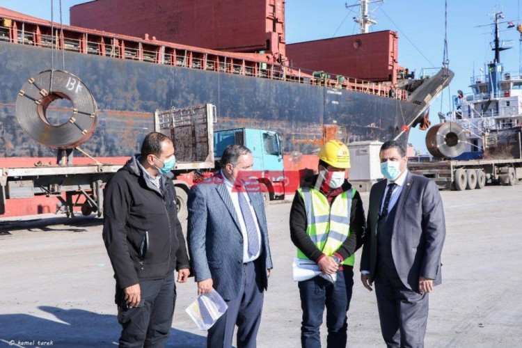 ميناء دمياط: ارتفاع رصيد القمح في مخازن القطاع الخاص الى 95 ألف طن
