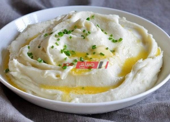 طريقة عمل البطاطس البيوريه بالحليب وكريمة الطهى لسحور شهى فى رمضان 2021 على طريقة الشيف سارة عبد السلام