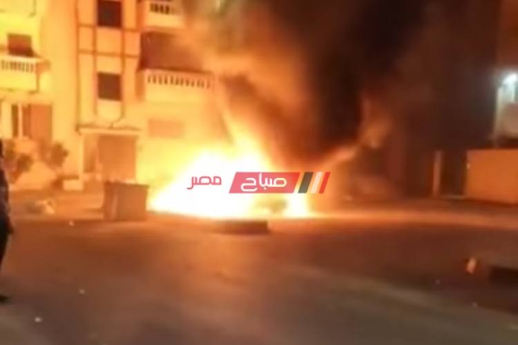 بالصور السيطرة على حريق سيارتين ملاكي في دمياط الجديدة دون خسائر بشريه