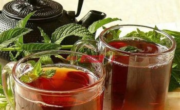 طريقة عمل مشروب الشاي بأوراق النعناع لتناولة مع كعك عيد الفطر المبارك 2021