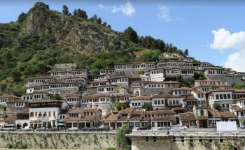 ألبانيا – دولة سياحية تتيح الدخول إليها دون تأشيرة للعرب