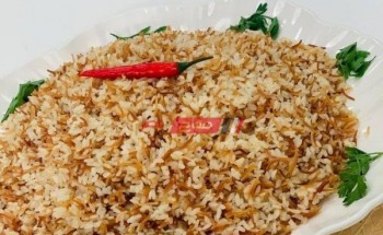 طريقة الأرز الأبيض بالشعيرية والمستكة على طريقة الشيف فاطمة ابو حاتى