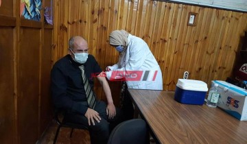 بالصور انتظام تطعيم مراقبي الثانوية العامة بلقاح فيروس كورونا في دمياط