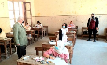 طلاب الشهادة الإعدادية يؤدون امتحان الهندسة اليوم دون شكوي من الأسئلة في الإسكندرية