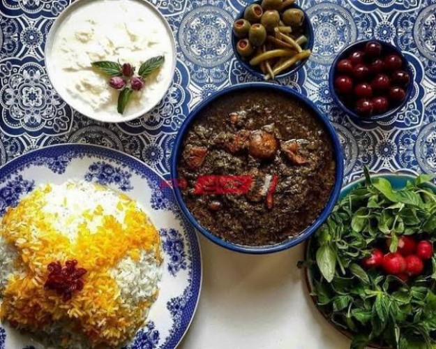 طريقة عمل دجاج بدبس الرُمان من المطبخ الفارسي بطعم شهي ولذيذ