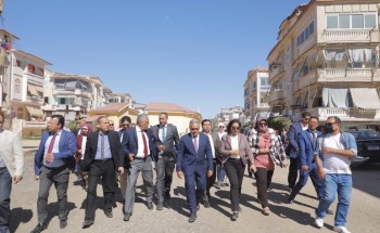 لجنة الإدارة المحلية تشيد بجهود محافظ دمياط فى القضاء على العشوائية بمدينة رأس البر