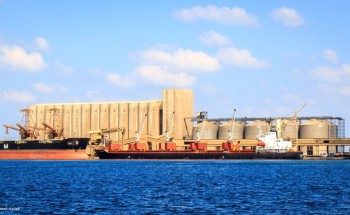 ارتفاع رصيد صومعة الحبوب والغلال للقطاع العام بميناء دمياط من القمح الى 52 الف طن