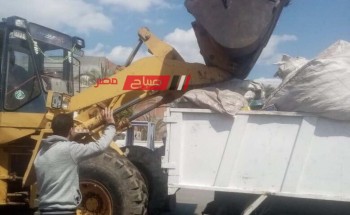 حملة مكبرة تتصدى لمخازن الخردة في قرية الرياض بدمياط وضبط 1.5 طن مخلفات