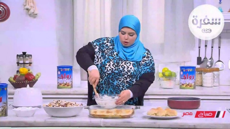في 4 خطوات الشيف نجلاء الشرشابي تشرح طريقة عمل الكيكة الاسفنجية في المنزل