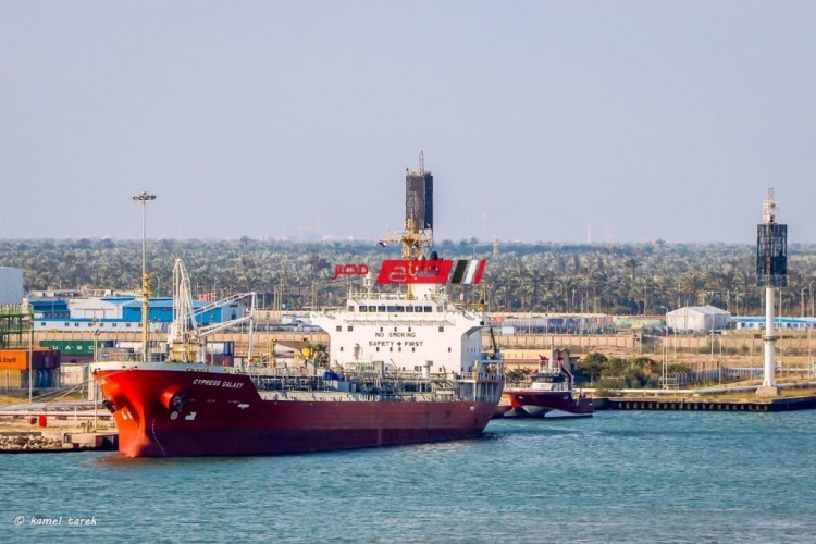 هيئة ميناء دمياط تستقبل سفن KLAVSEN و SPRING PLOEG لتصدير النترات والميثانول
