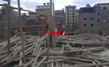 إزالة أعمال بناء طابق رابع مخالف على مساحه 220 متر بدمياط