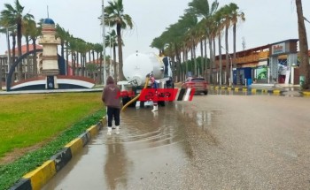 بالصور جهود مكثفة لرفع تجمعات مياه الأمطار من شوارع رأس البر بعد موجة الطقس السيئ