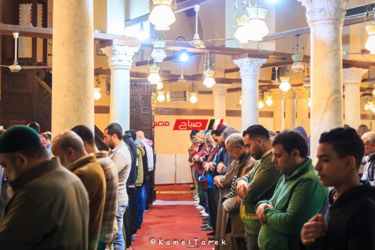 ايام البركة .. إقبال كثيف من المصلين لاداء صلاة التراويح بمساجد دمياط