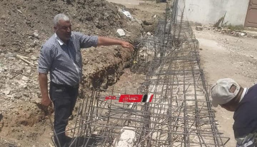 ايقاف حالة تعدي بالبناء المخالف في قرية البساتين بدمياط