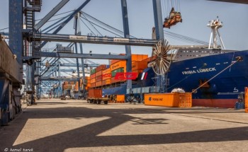 ميناء دمياط يستقبل 33 الف طن قمح روسي لصالح القطاع الخاص