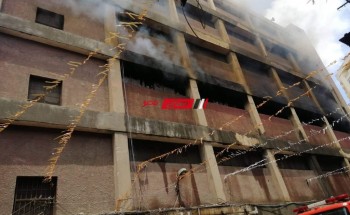 اشتعال النيران في مخزن شركة في منطقة الحضرة بمحافظة الإسكندرية