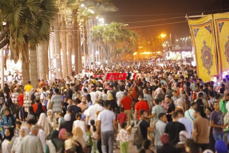 اقبال متزايد على شارع النيل واللسان في رأس البر خلال رابع أيام عيد الأضحى المبارك