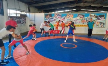 لجنة رياضية تتفقد فعاليات لعبة المصارعة بزيارة ميدانية لمركز شباب مدينة فارسكور بدمياط