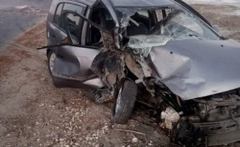 بالصور اصابة شخص في حادث انقلاب سيارة ملاكي بدمياط الجديدة