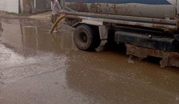 تعامل فوري مع مياه الأمطار وتراكماتها بمحيط المدارس بدمياط