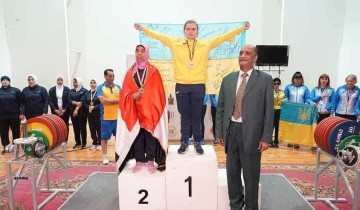 بطلة دمياط للمكفوفين تحصد المركز الثاني والميدالية الفضية في بطولة العالم لرفع الأثقال