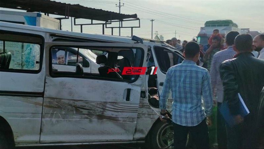 6 سيارات اسعاف لنقل مصابين حادث انقلاب أتوبيس مدرسة المنيلاوي في ترعة شربين