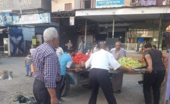 رئيس محلية كفر البطيخ بدمياط يقود حملة مفاجئة لإزالة الإشغالات