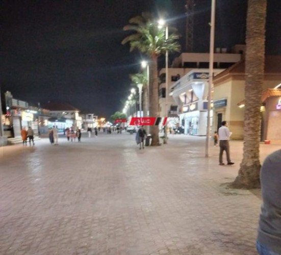 حملة مكبرة لازالة اشغالات شارع النيل في رأس البر بدمياط