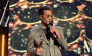 محمد رمضان يفوز بجائزة النجم العربي الجماهيري في “موريكس دور” ويعلق: أهدي تكريمي لأعدائي