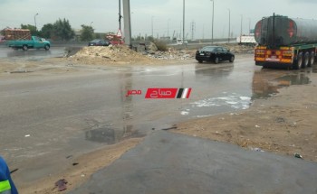 بسبب الأمطار الغزيرة تراكم المياه في العجمي.. والصرف الصحي يتعامل مع مياه الأمطار في الإسكندرية
