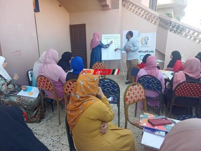 3 دورات تدريبية للسيدات في قرى التوفيقية والعباسية بدمياط ضمن برنامج المجلس القومي للمرأة