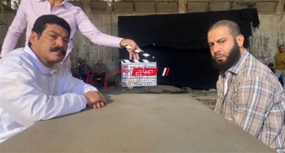 محمد فراج ينشر صورة له برفقة باسم سمرة من كواليس مسلسل “بطن الحوت”