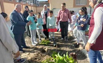 وكيل التعليم بدمياط يشارك أطفال جنة مصر في زراعة شجرة الصداقة