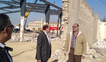 حملات مكثفة لإزالة التعديات والبناء المخالف في أحياء الإسكندرية